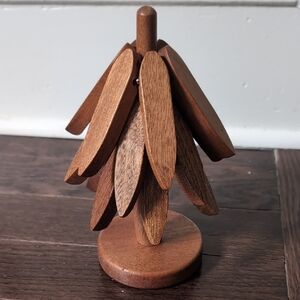 NEW Decorative Wooden Tree Trivet Set